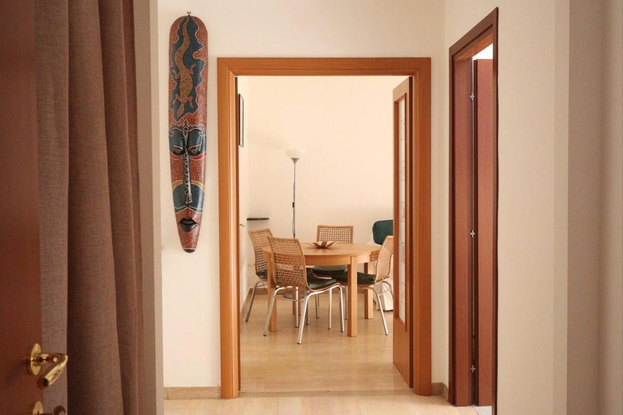Casa Etruschi - Appartamento Con Posto Auto Livorno Exteriör bild