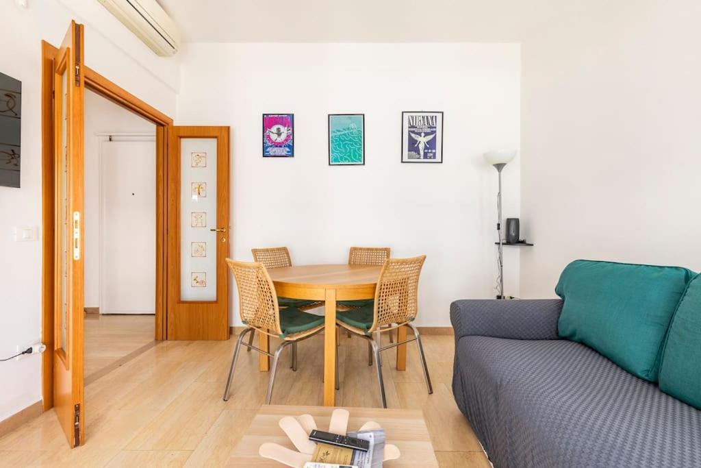 Casa Etruschi - Appartamento Con Posto Auto Livorno Exteriör bild