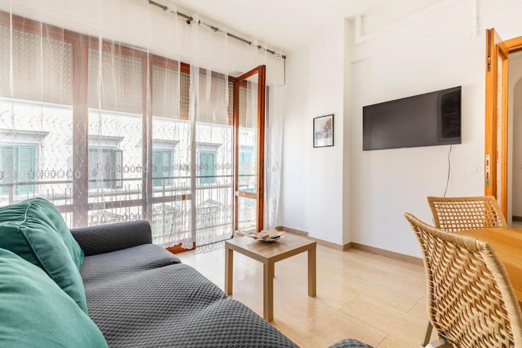 Casa Etruschi - Appartamento Con Posto Auto Livorno Exteriör bild